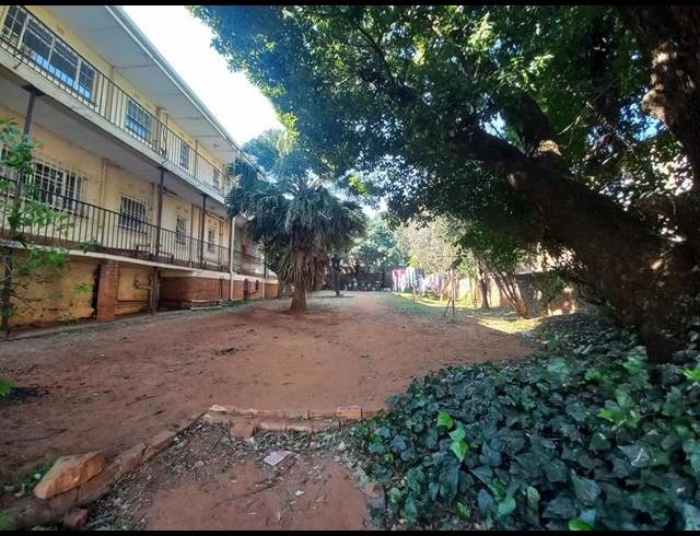 2 BEDROOM APARTMENT FOR SALE IN WINDSOR EAST